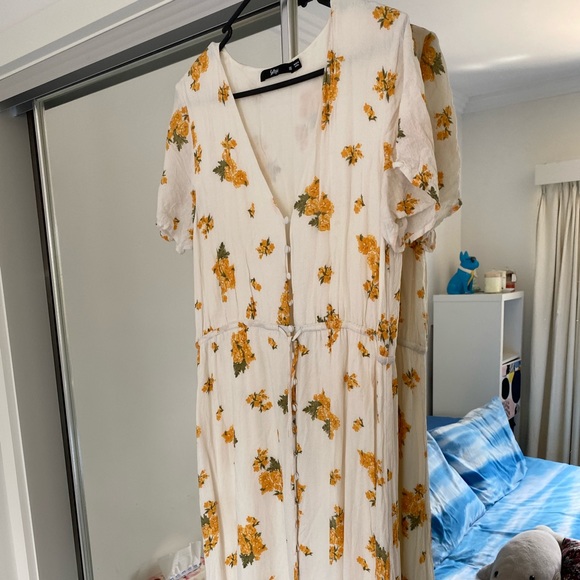 Sportsgirl Dresses & Skirts - Sportsgirl Flowers dress